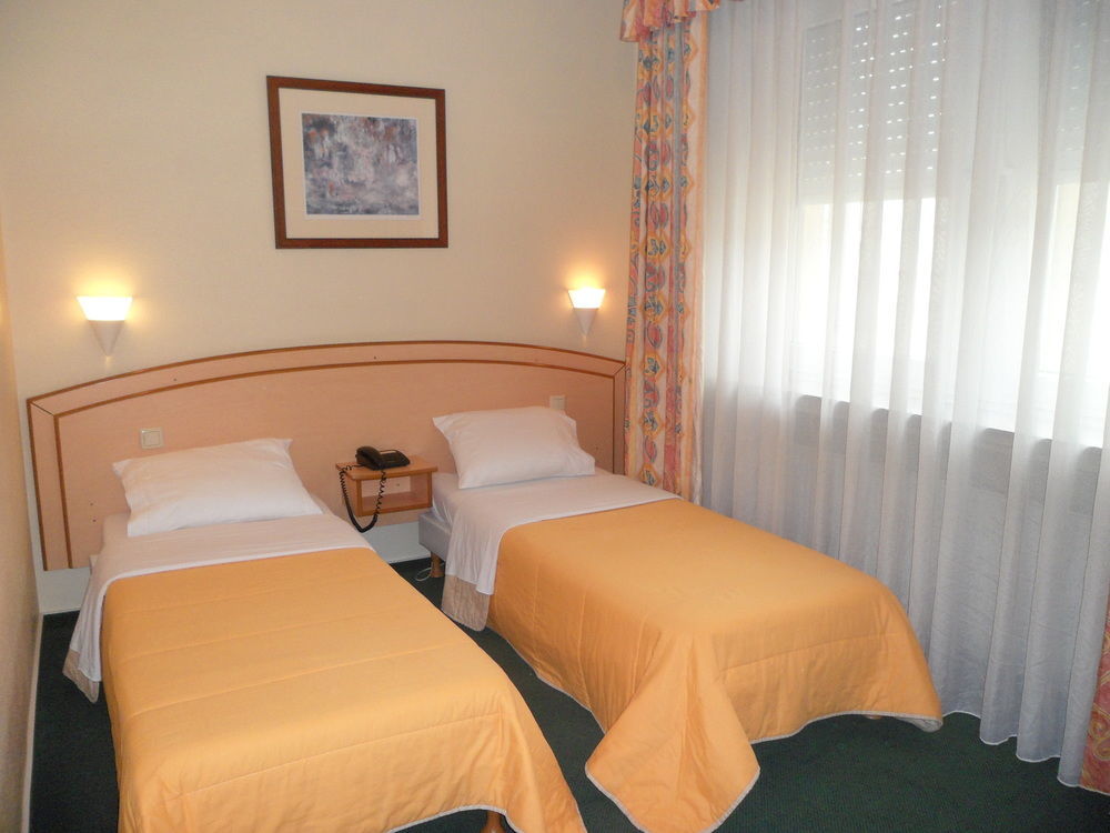 Yasha Hotel Luxemburg Buitenkant foto